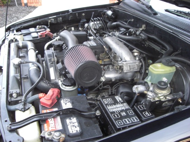 Here's a '96 4Runner with a 1KZ-TE (Toyota 3.0 Turbo Diesel) engi...