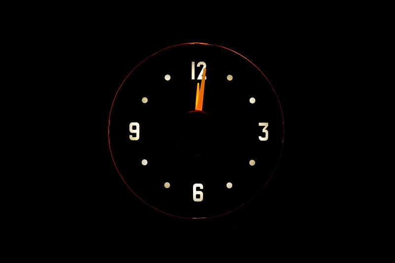 RLC-51C Clock Gauge Incandescdent Theme at Night