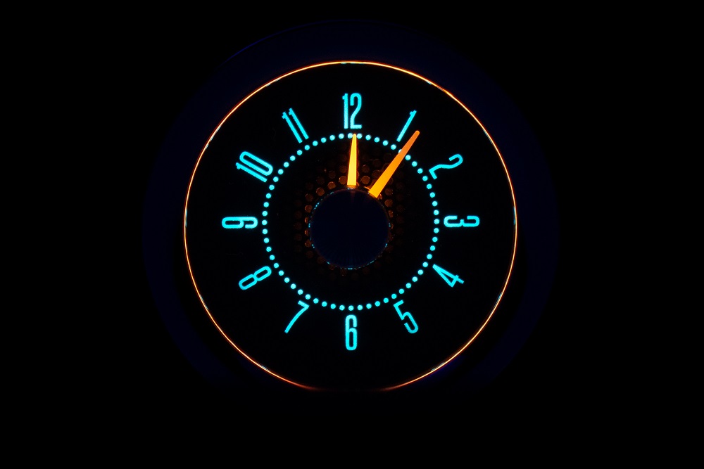 RLC-48C-VET Clock Gauge Wild Aqua Night View